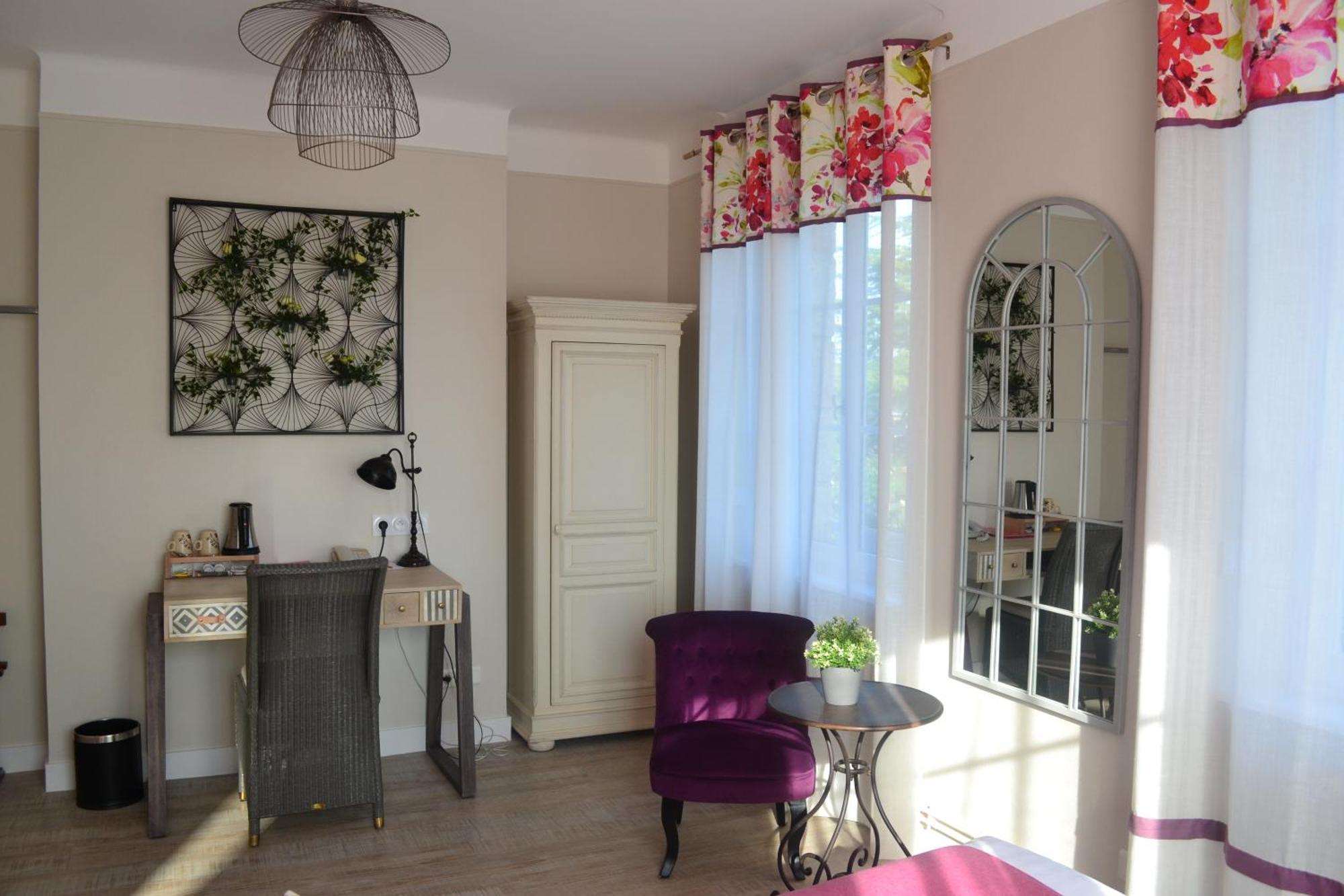 Hotel La Ramade - Teritoria 4*