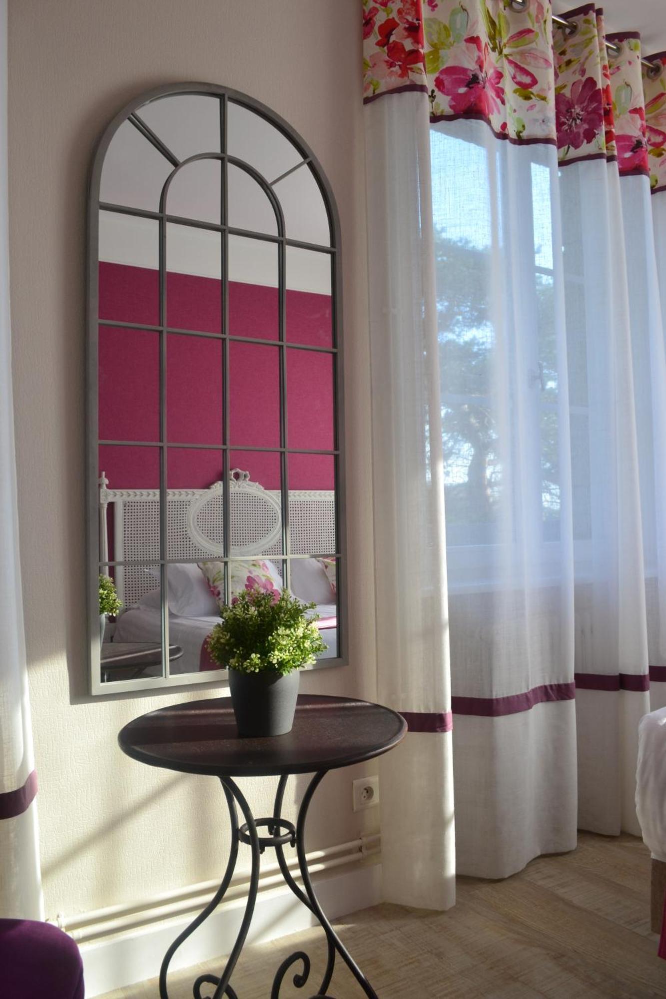 Hotel La Ramade - Teritoria 4*